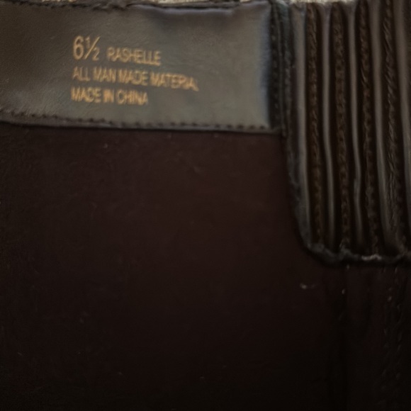 🛍️ Vintage 90’s Rocawear monogram brown with gold accents 4” heel rare boots - Picture 8 of 8